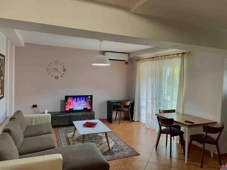 Apartment In Skanderbeg Square - Center 1 *